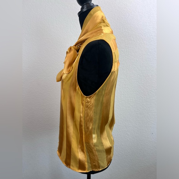 Alice + Olivia Gwenda Sleeveless Tie Neck Blouse Size Small - Picture 4 of 11